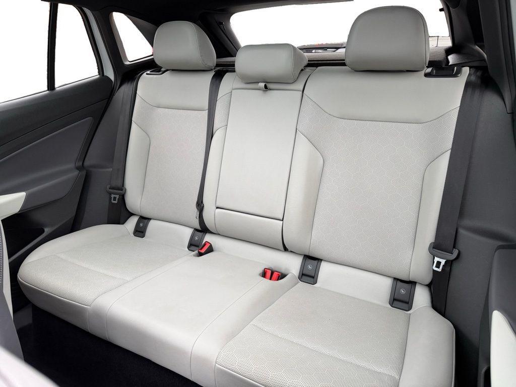 used 2021 Volkswagen ID.4 car, priced at $16,200