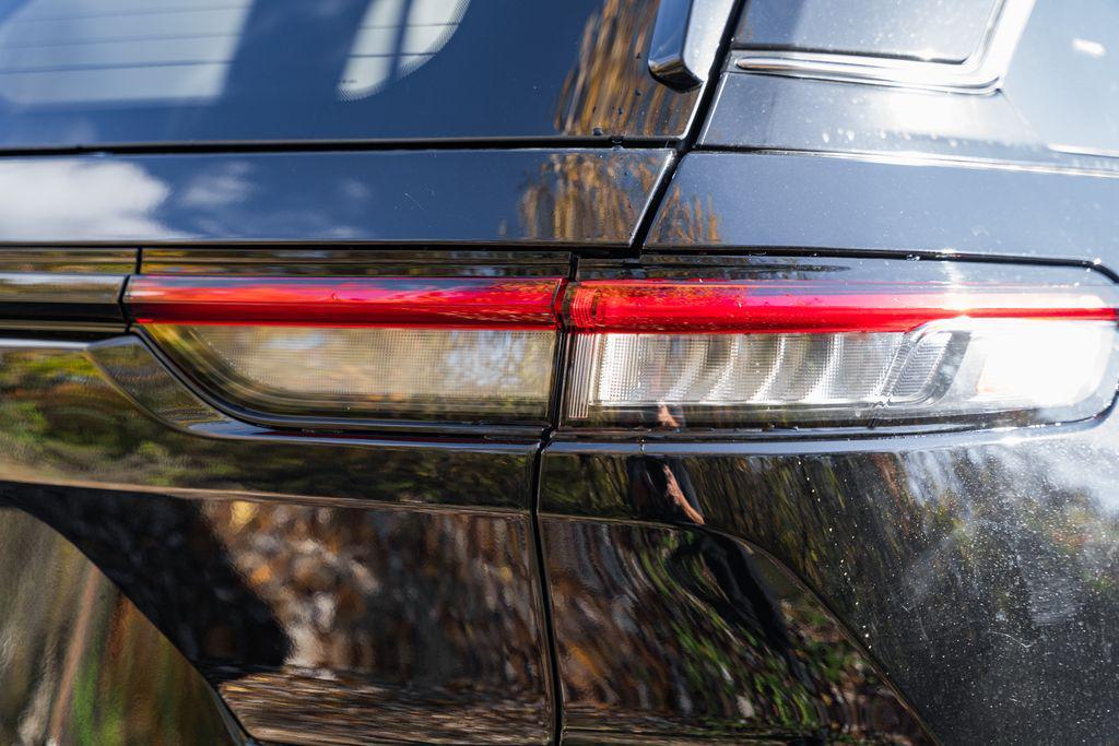 new 2025 Jeep Grand Cherokee car, priced at $39,300