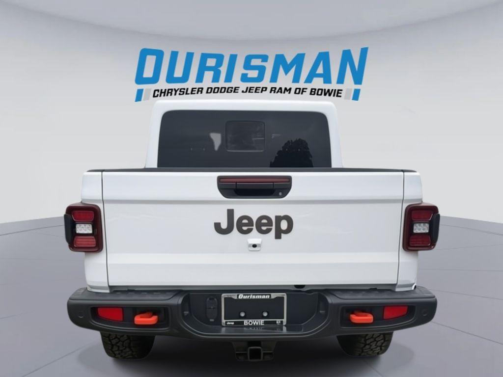 new 2026 Jeep Gladiator car, priced at $52,931