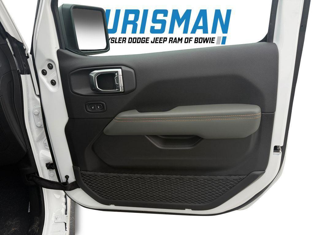 new 2026 Jeep Gladiator car, priced at $52,931