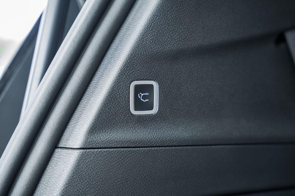 new 2025 Chrysler Pacifica car, priced at $38,075