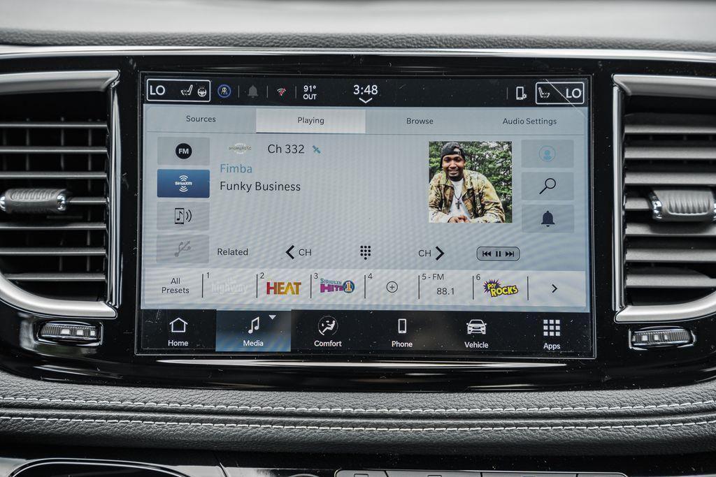 new 2025 Chrysler Pacifica car, priced at $37,575