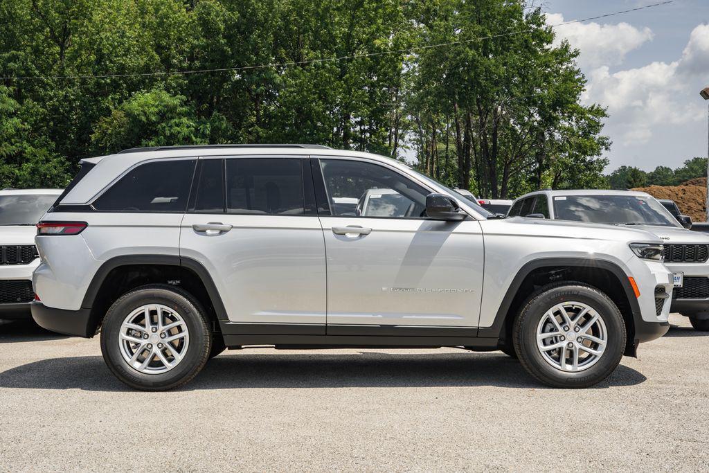 new 2025 Jeep Grand Cherokee car, priced at $32,131
