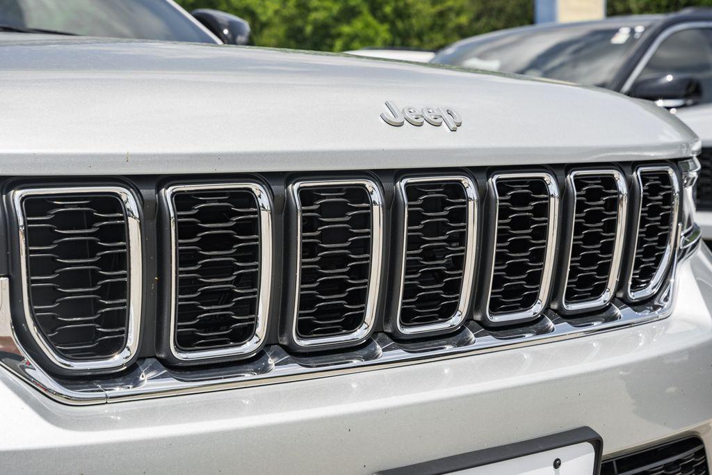 new 2025 Jeep Grand Cherokee car, priced at $32,131