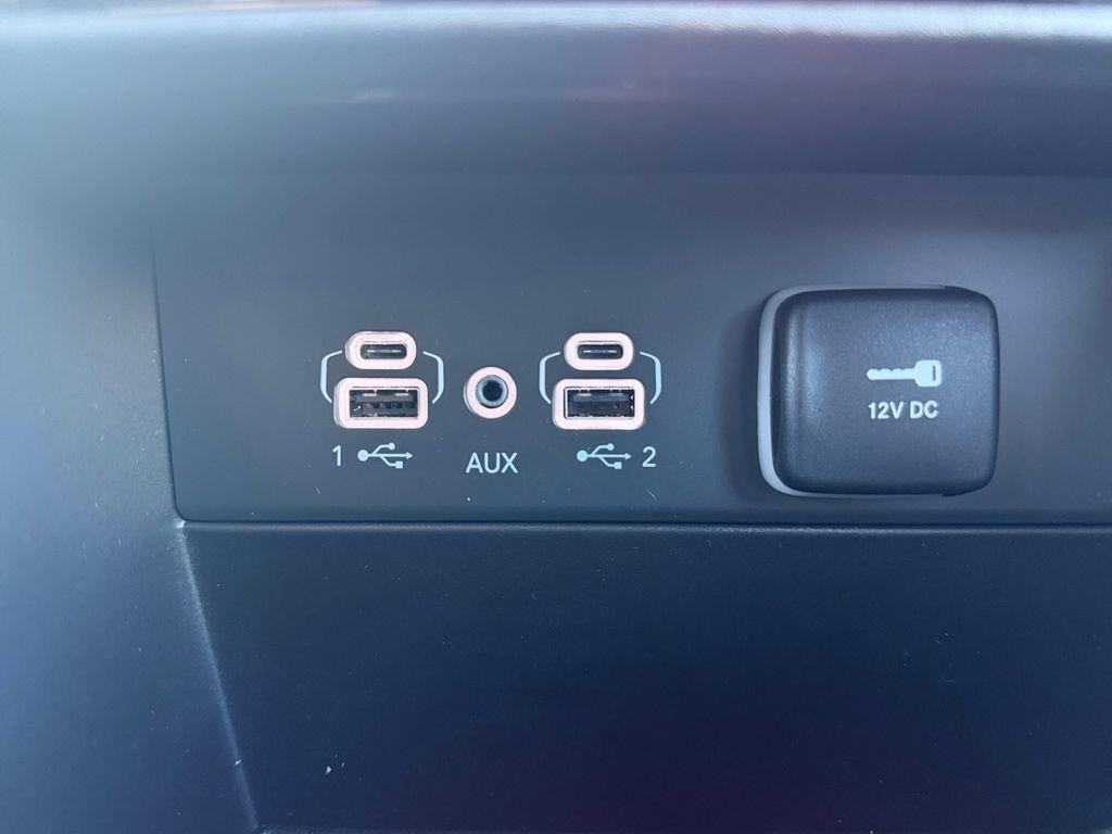 new 2025 Jeep Grand Cherokee car, priced at $37,100