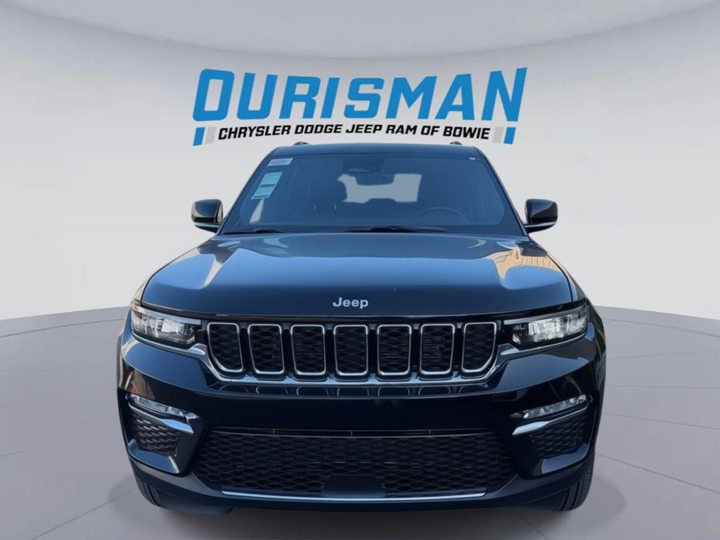 new 2025 Jeep Grand Cherokee car, priced at $37,100