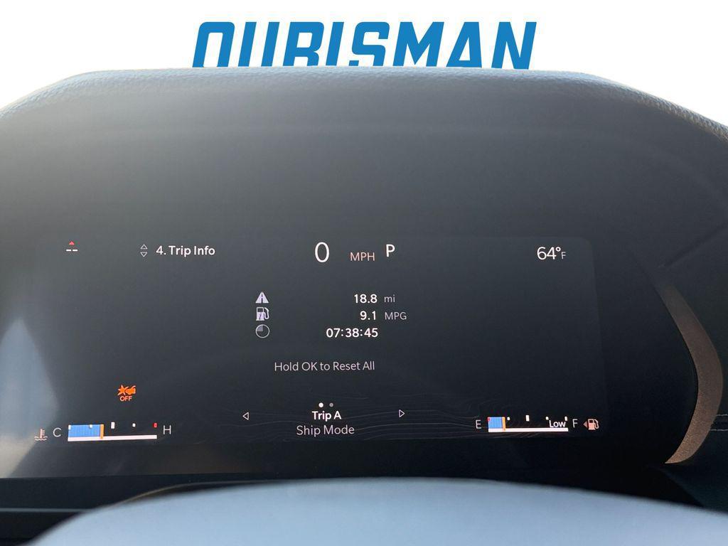 new 2025 Jeep Grand Cherokee car, priced at $37,600