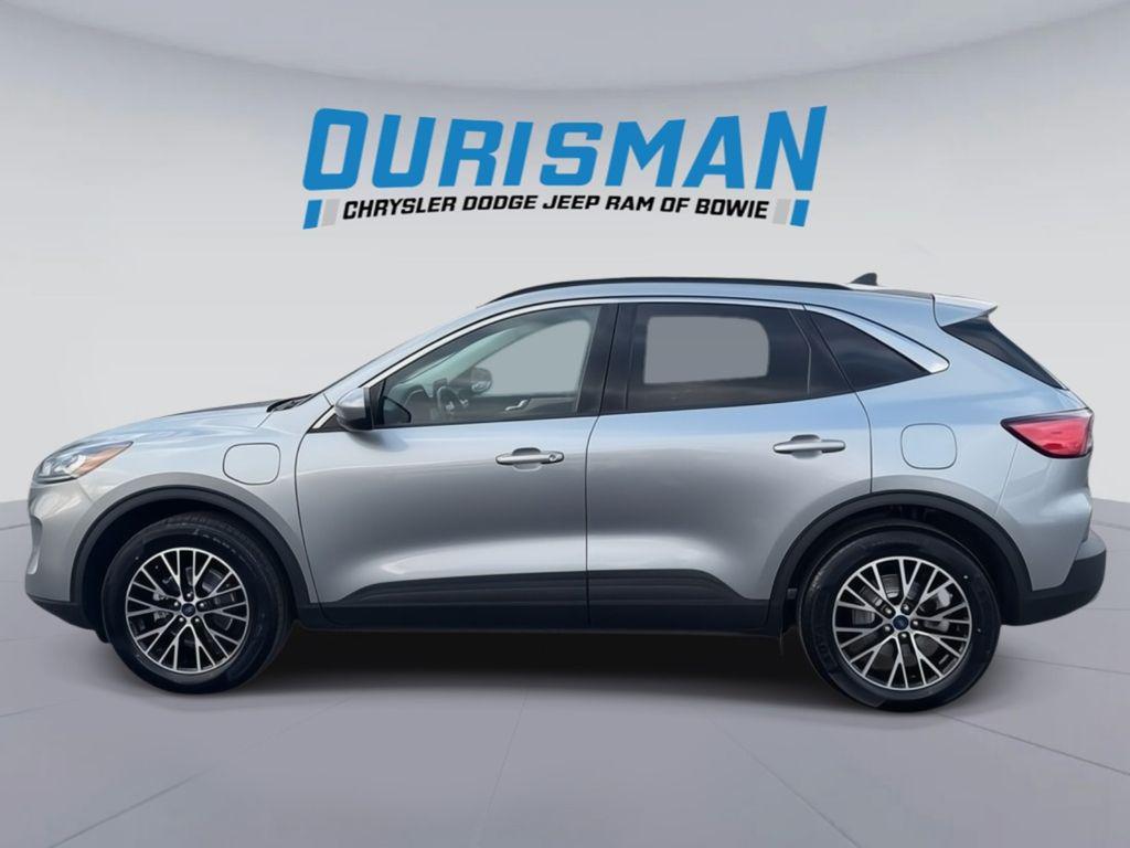 used 2021 Ford Escape car, priced at $17,000