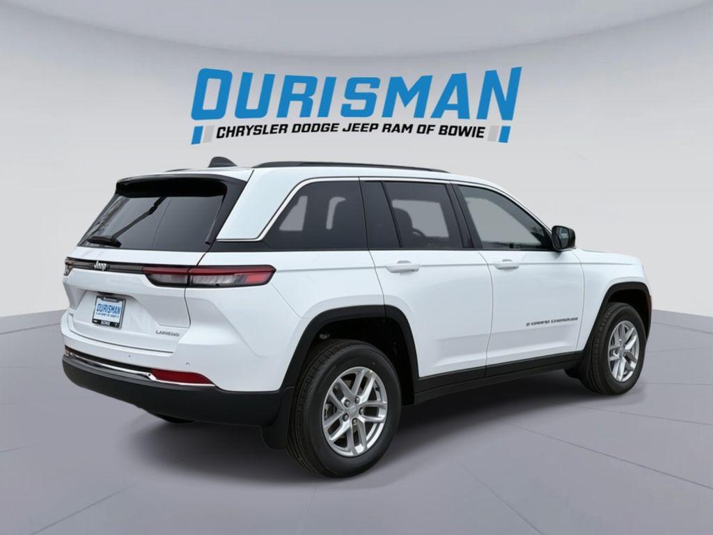 new 2025 Jeep Grand Cherokee car, priced at $32,999