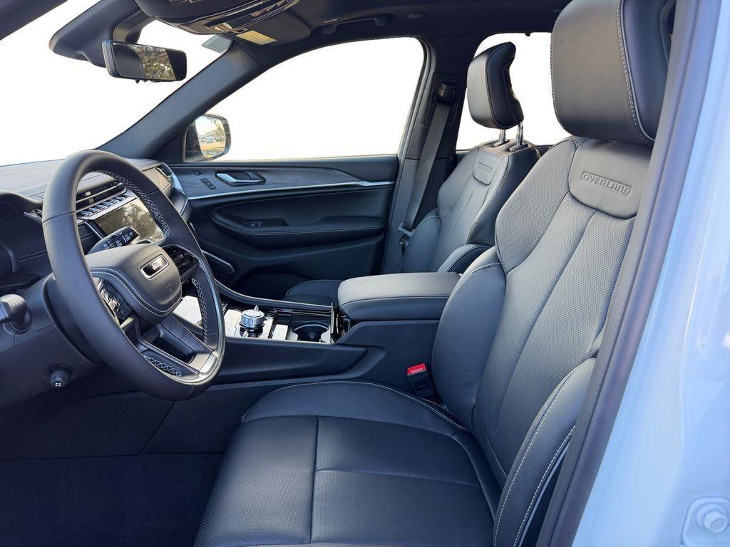 new 2025 Jeep Grand Cherokee car, priced at $51,709