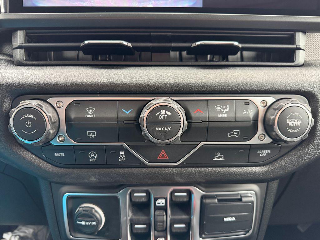 new 2026 Jeep Wrangler car, priced at $39,629