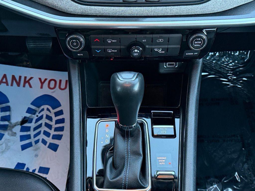 used 2022 Jeep Compass car, priced at $16,000