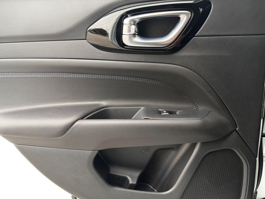 new 2026 Jeep Compass car, priced at $27,737