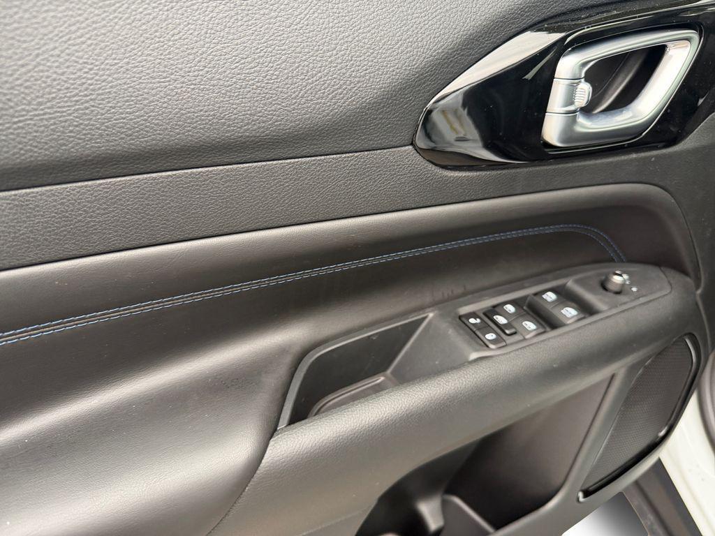 new 2026 Jeep Compass car, priced at $27,737