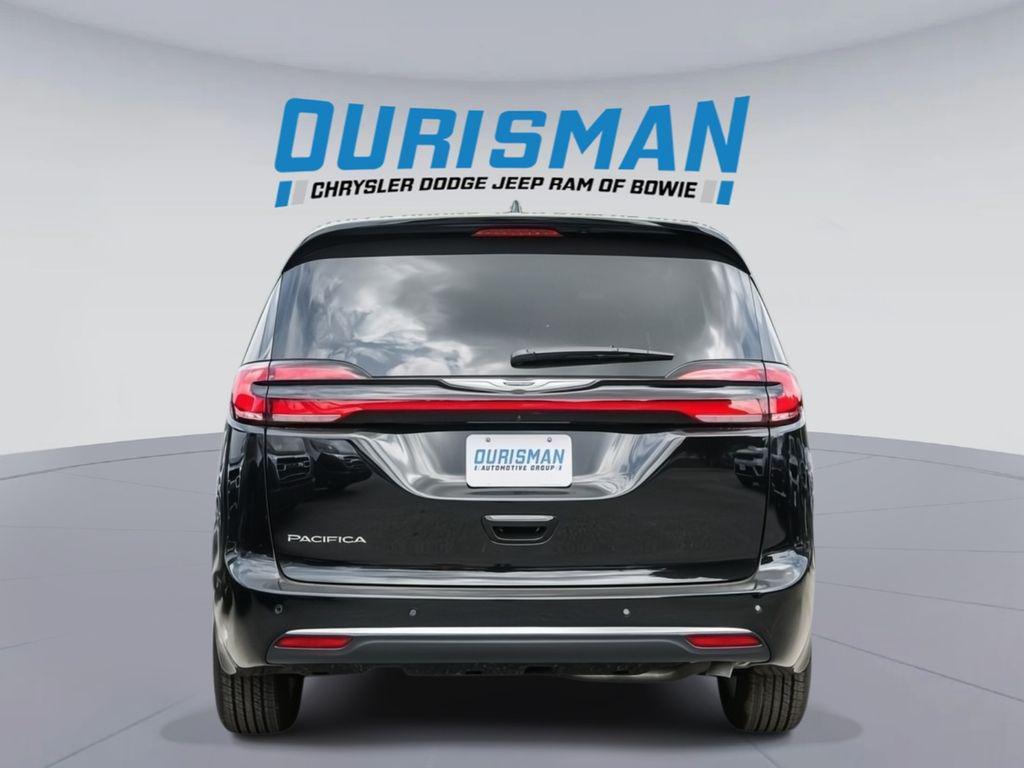 new 2025 Chrysler Pacifica car, priced at $37,575