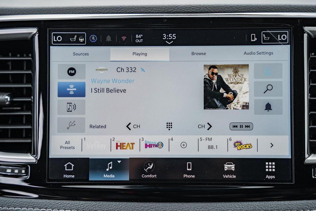 new 2025 Chrysler Pacifica car, priced at $37,575