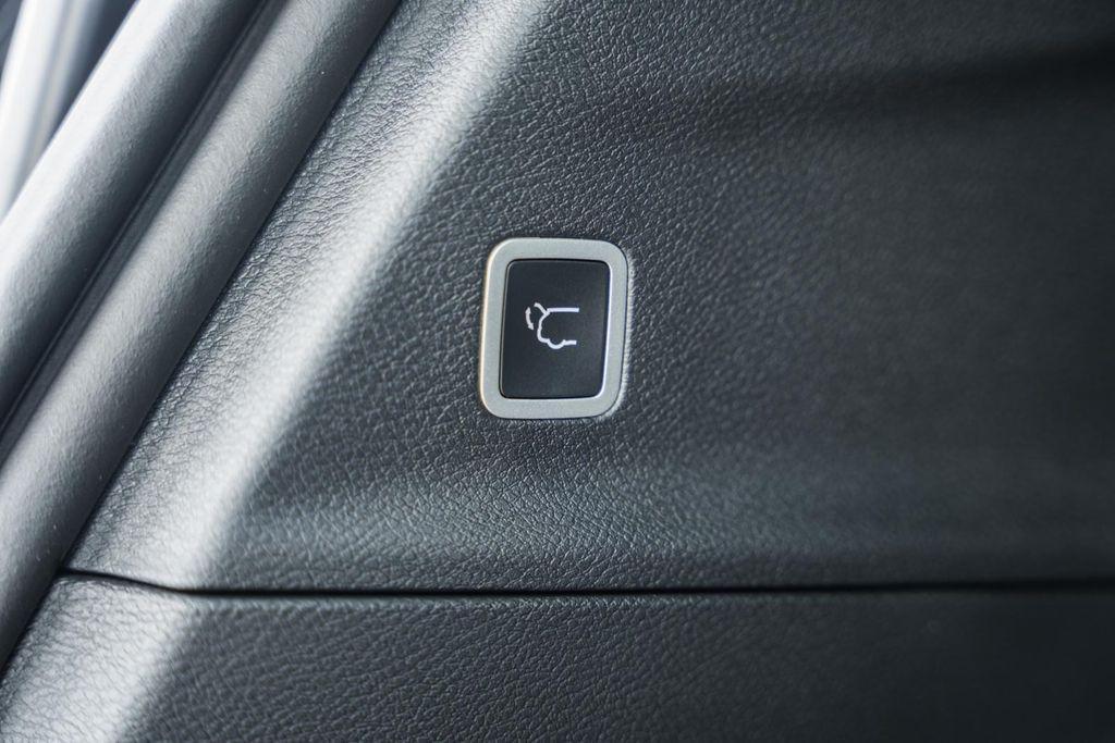 new 2025 Chrysler Pacifica car, priced at $38,075