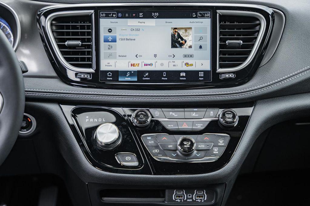 new 2025 Chrysler Pacifica car, priced at $38,075