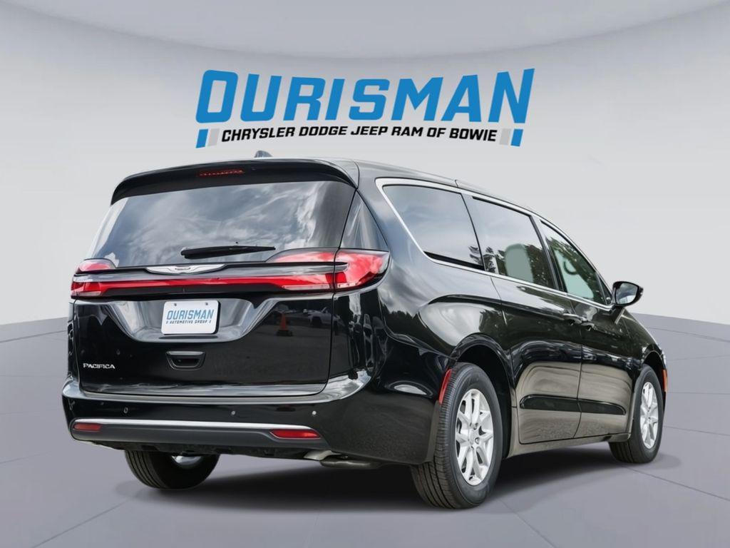 new 2025 Chrysler Pacifica car, priced at $37,575