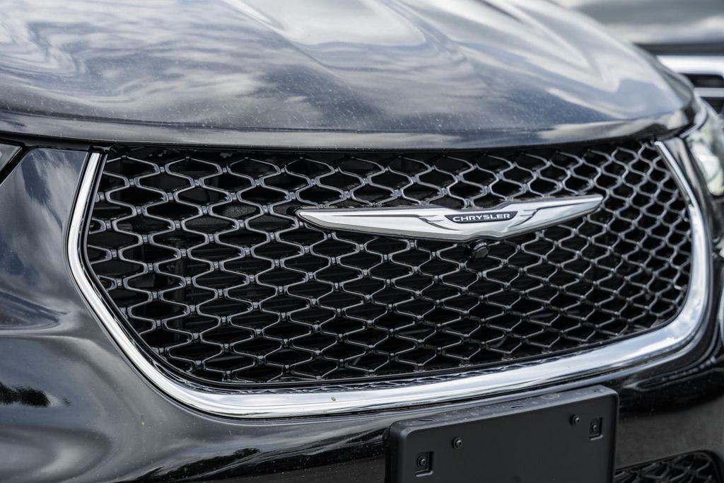 new 2025 Chrysler Pacifica car, priced at $38,075