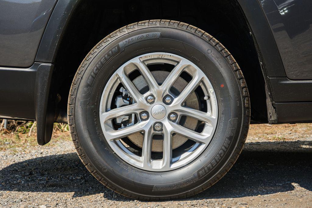 new 2025 Jeep Grand Cherokee L car, priced at $37,198