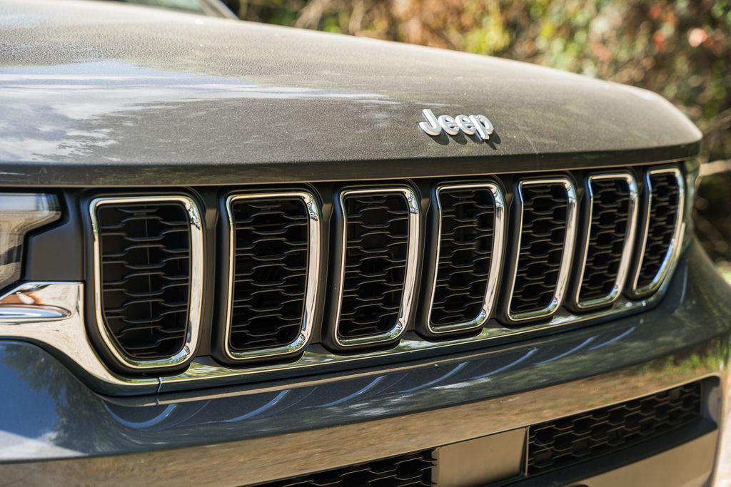 new 2025 Jeep Grand Cherokee L car, priced at $37,198