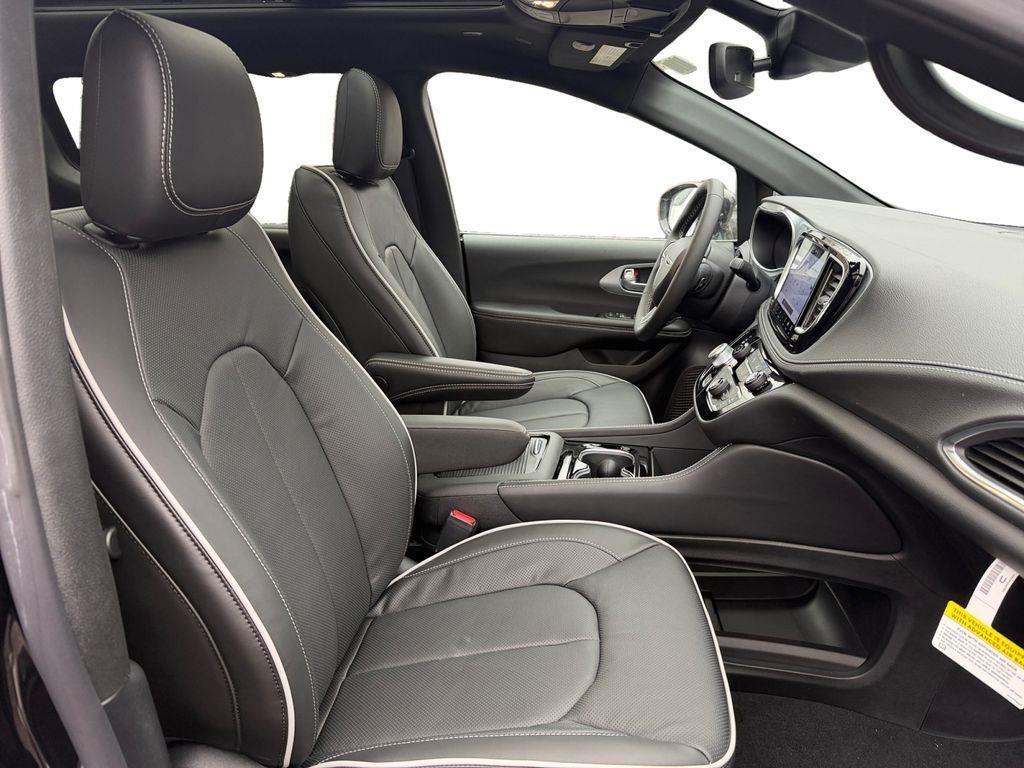 new 2026 Chrysler Pacifica car, priced at $42,597