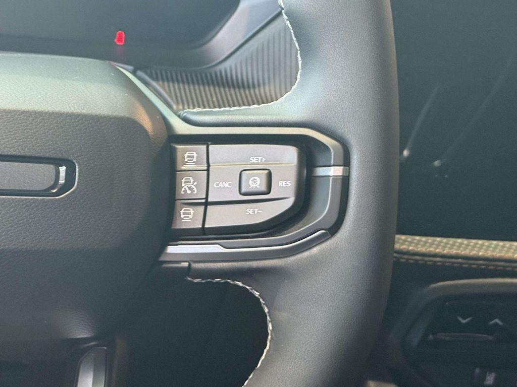 new 2026 Jeep Cherokee car, priced at $40,432