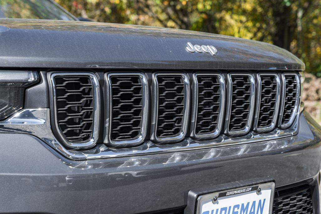 new 2025 Jeep Grand Cherokee car, priced at $32,514
