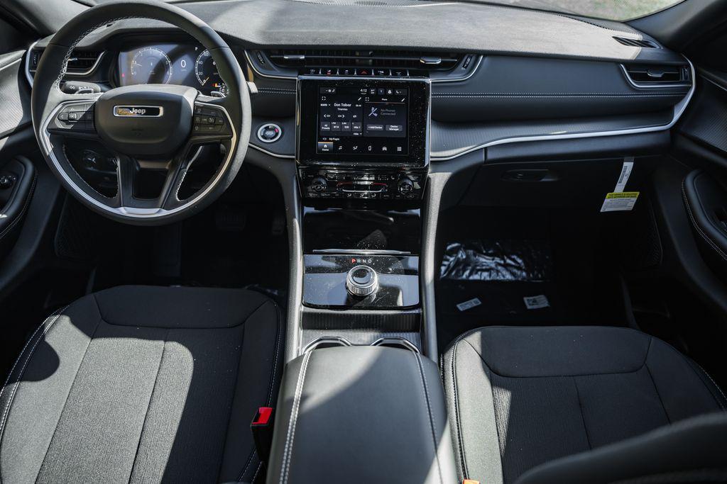 new 2025 Jeep Grand Cherokee car, priced at $32,514