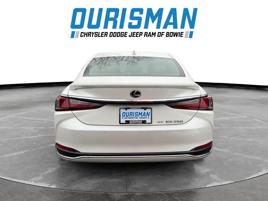 used 2021 Lexus ES 250 car, priced at $29,500