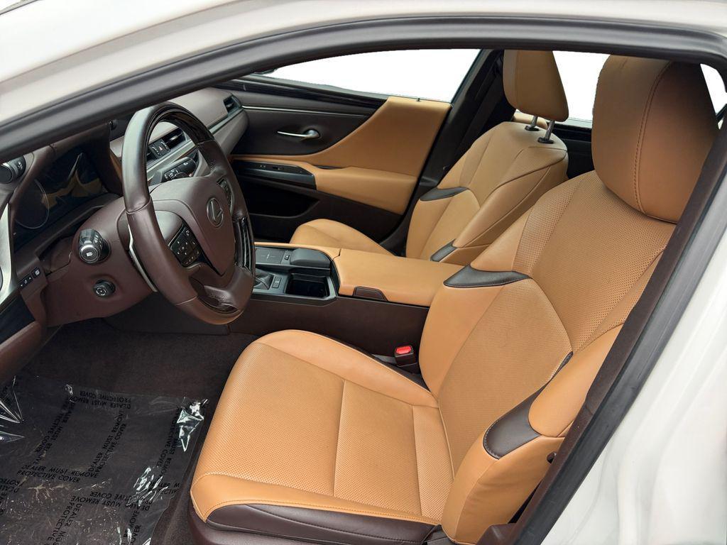 used 2021 Lexus ES 250 car, priced at $29,500