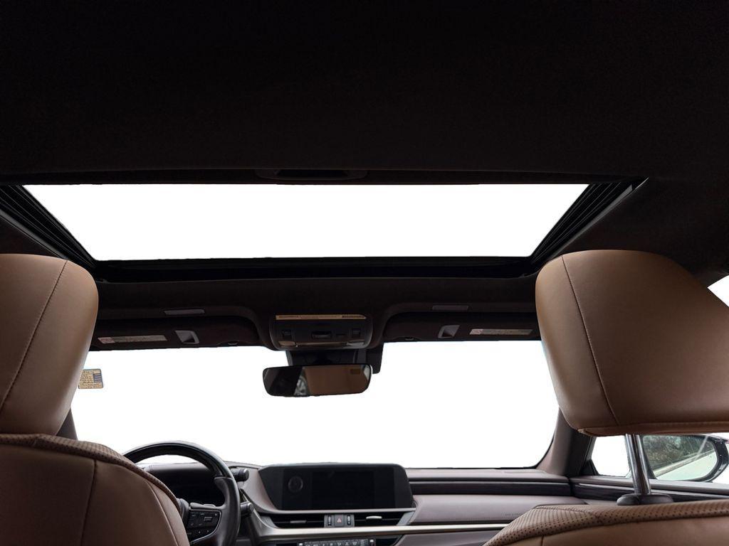 used 2021 Lexus ES 250 car, priced at $29,500