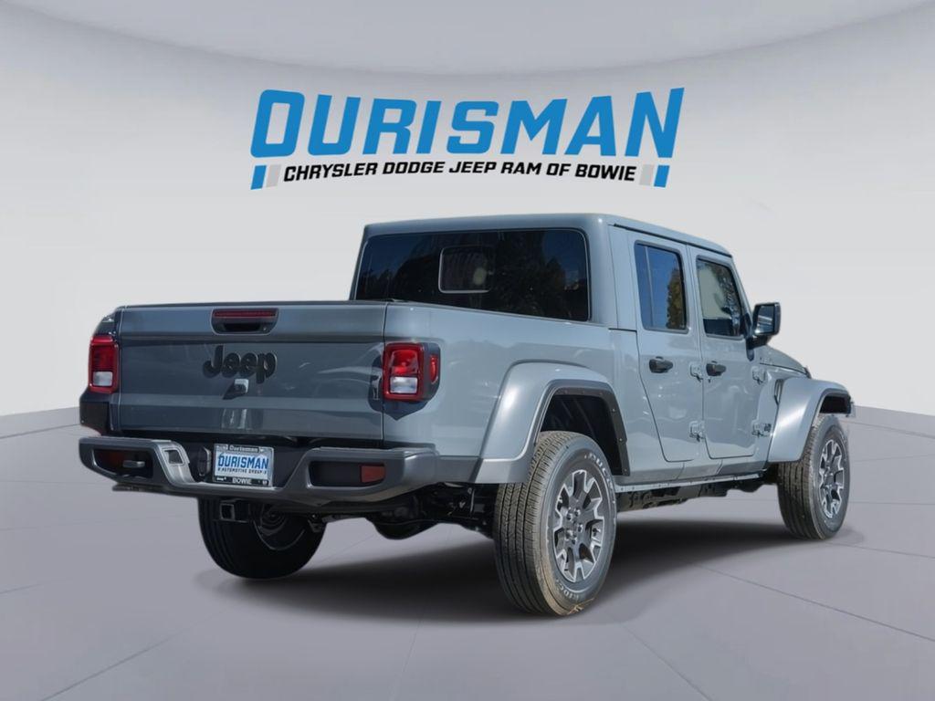 new 2025 Jeep Gladiator car, priced at $41,534