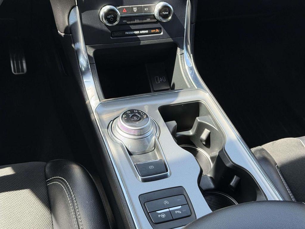 used 2024 Ford Edge car, priced at $33,000