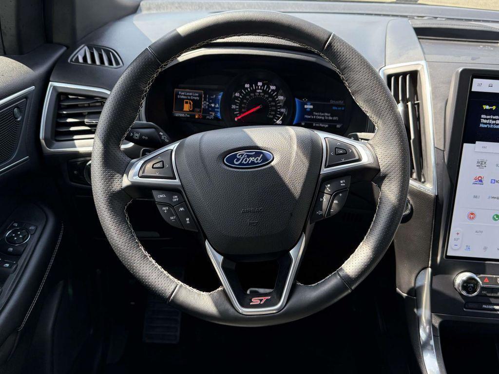 used 2024 Ford Edge car, priced at $33,000