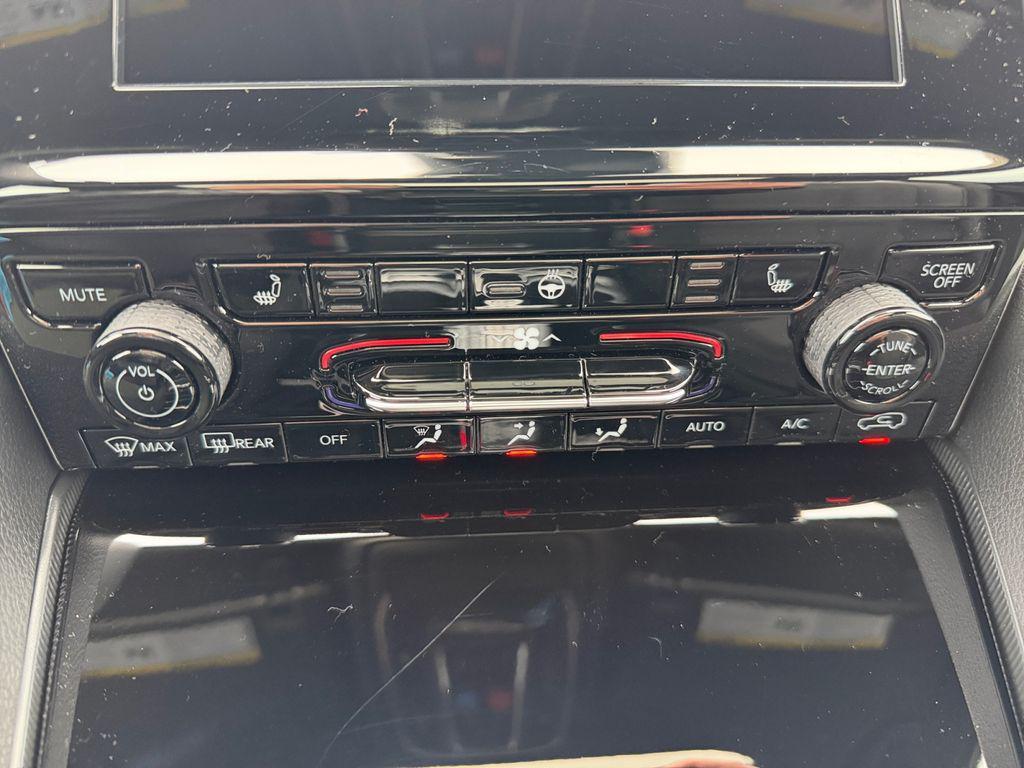 new 2025 Jeep Grand Cherokee car, priced at $40,409