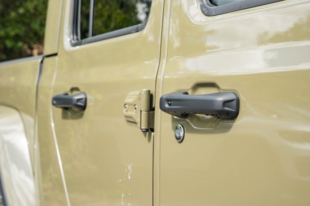 new 2025 Jeep Gladiator car, priced at $40,986