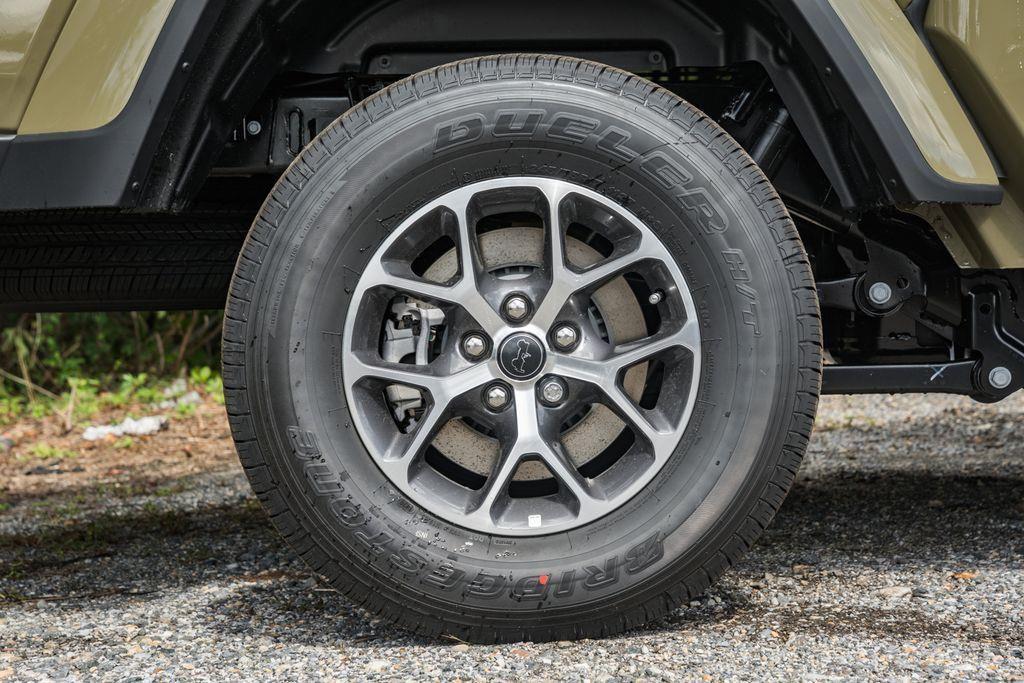 new 2025 Jeep Gladiator car, priced at $40,986