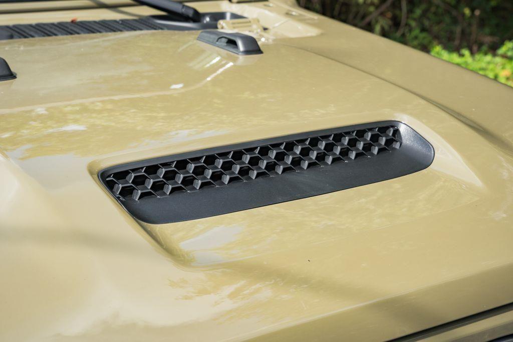 new 2025 Jeep Gladiator car, priced at $40,986