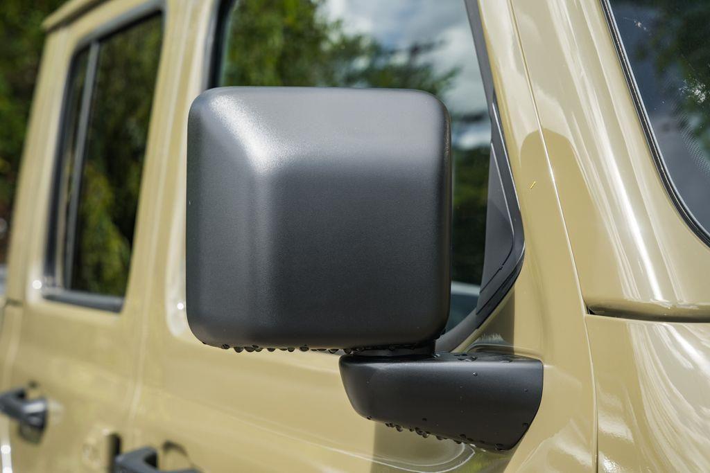 new 2025 Jeep Gladiator car, priced at $40,986