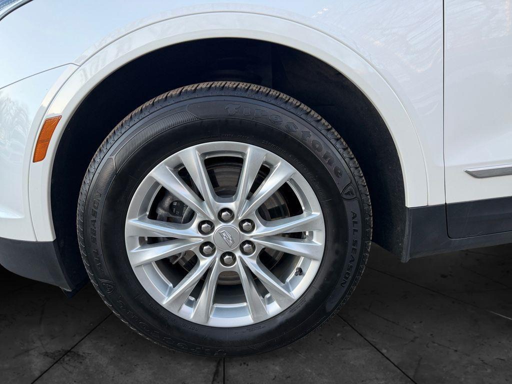 used 2021 Cadillac XT5 car, priced at $19,997