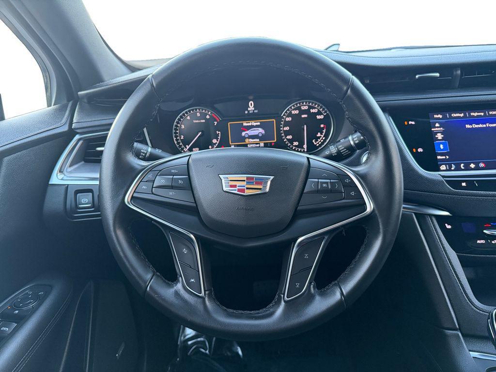 used 2021 Cadillac XT5 car, priced at $20,500