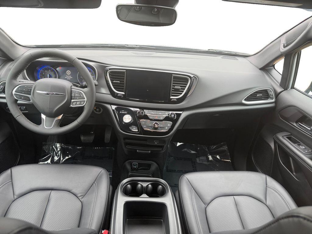 used 2026 Chrysler Pacifica car, priced at $34,000