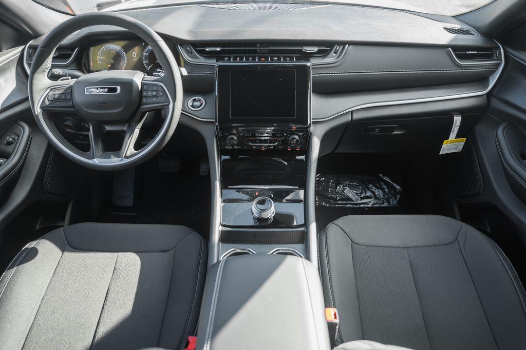 new 2025 Jeep Grand Cherokee L car, priced at $36,940