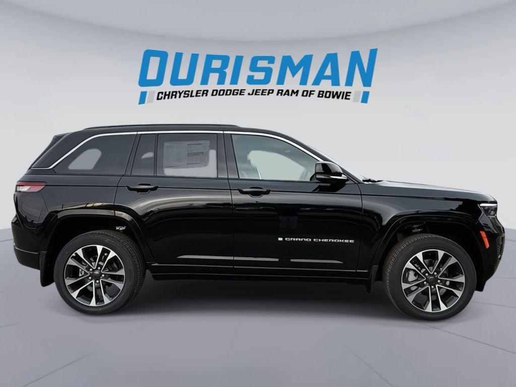 new 2025 Jeep Grand Cherokee car, priced at $52,245