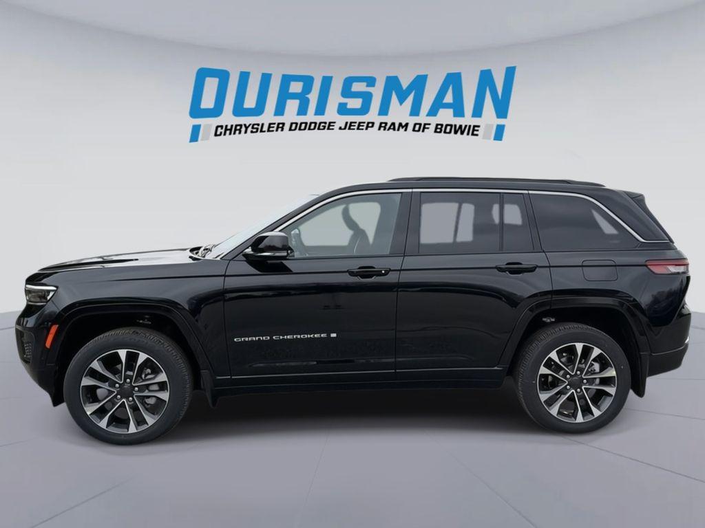 new 2025 Jeep Grand Cherokee car, priced at $52,245