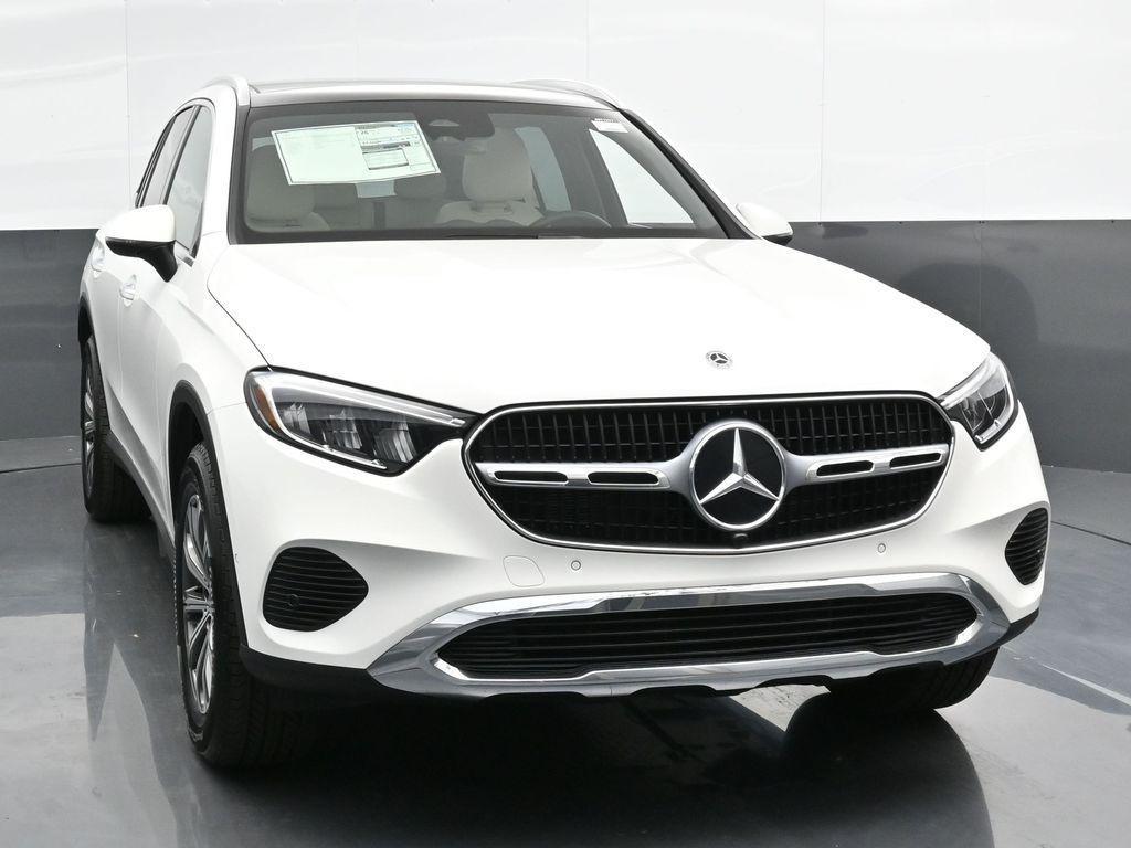 new 2025 Mercedes-Benz GLC 300 car, priced at $47,998