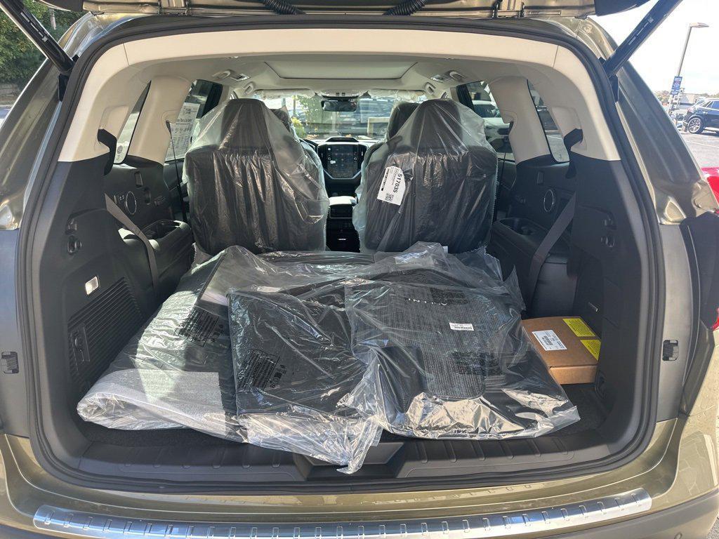 new 2025 Subaru Ascent car, priced at $49,927
