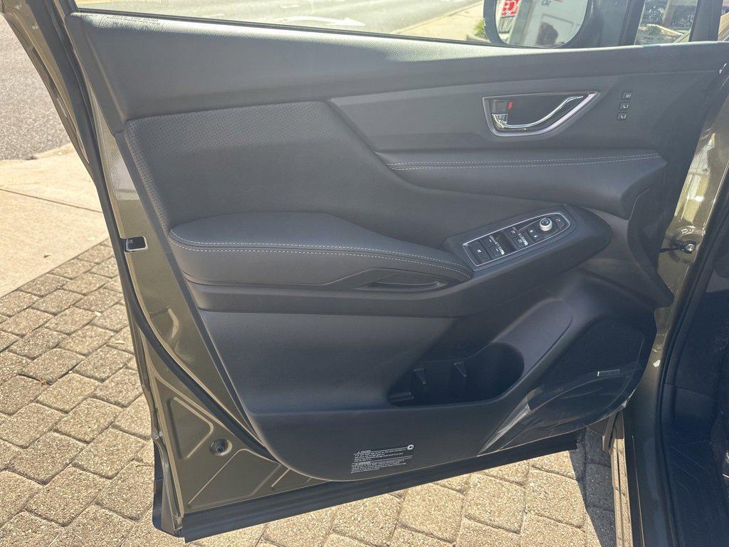 new 2025 Subaru Ascent car, priced at $49,927